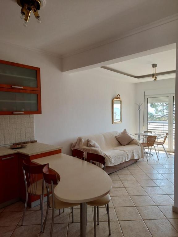 Kalliopi's Apartment *